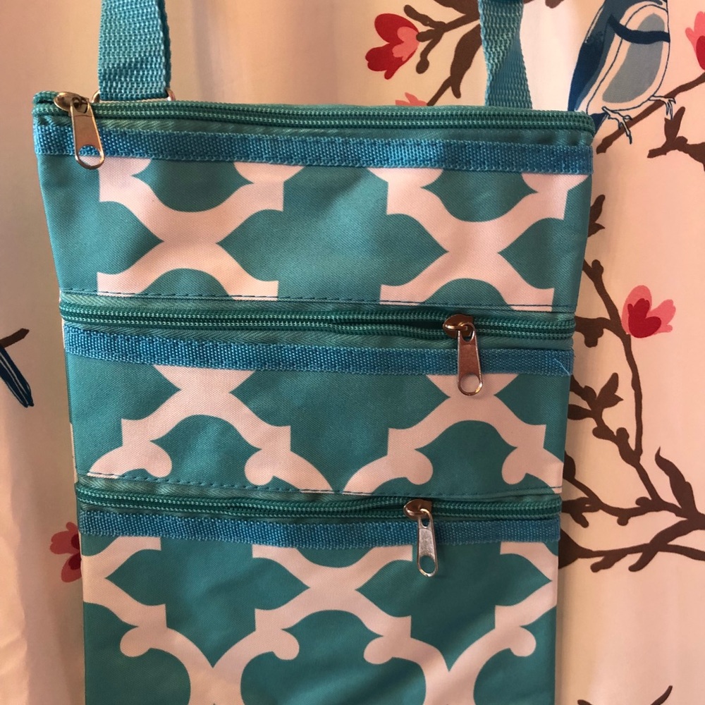 Bright crossbody bag
